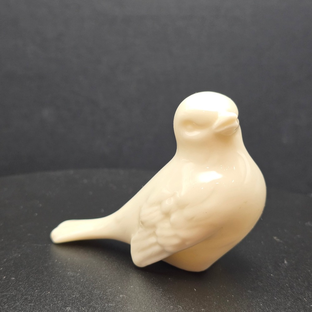 Lenox Ivory China Bird Figurine Miniature Porcelain Sparrow Songbird Decor